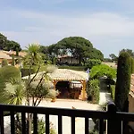 Des Oliviers Hotel