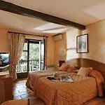 Des Oliviers Hotel 3*