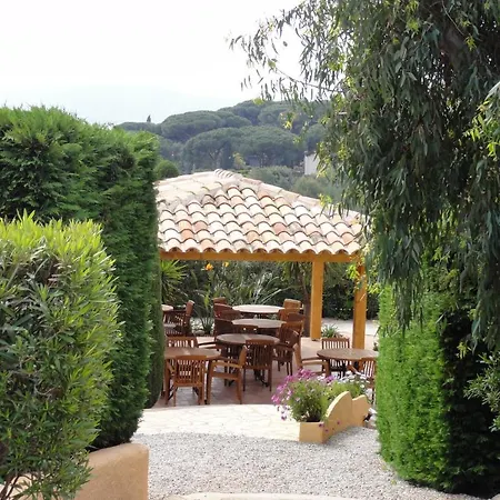Des Oliviers Hotell 3*